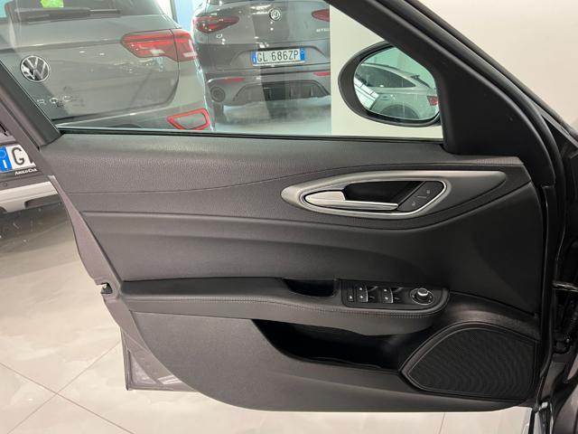 ALFA ROMEO Giulia 2.2 Turbodiesel 160 CV AT8 Sprint Tetto panoramico