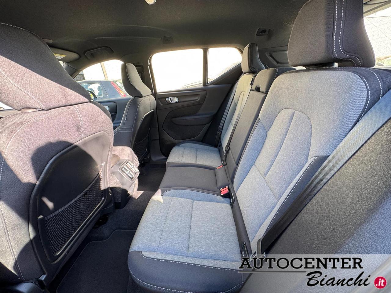 Volvo XC40 2.0 b4 awd Momentum