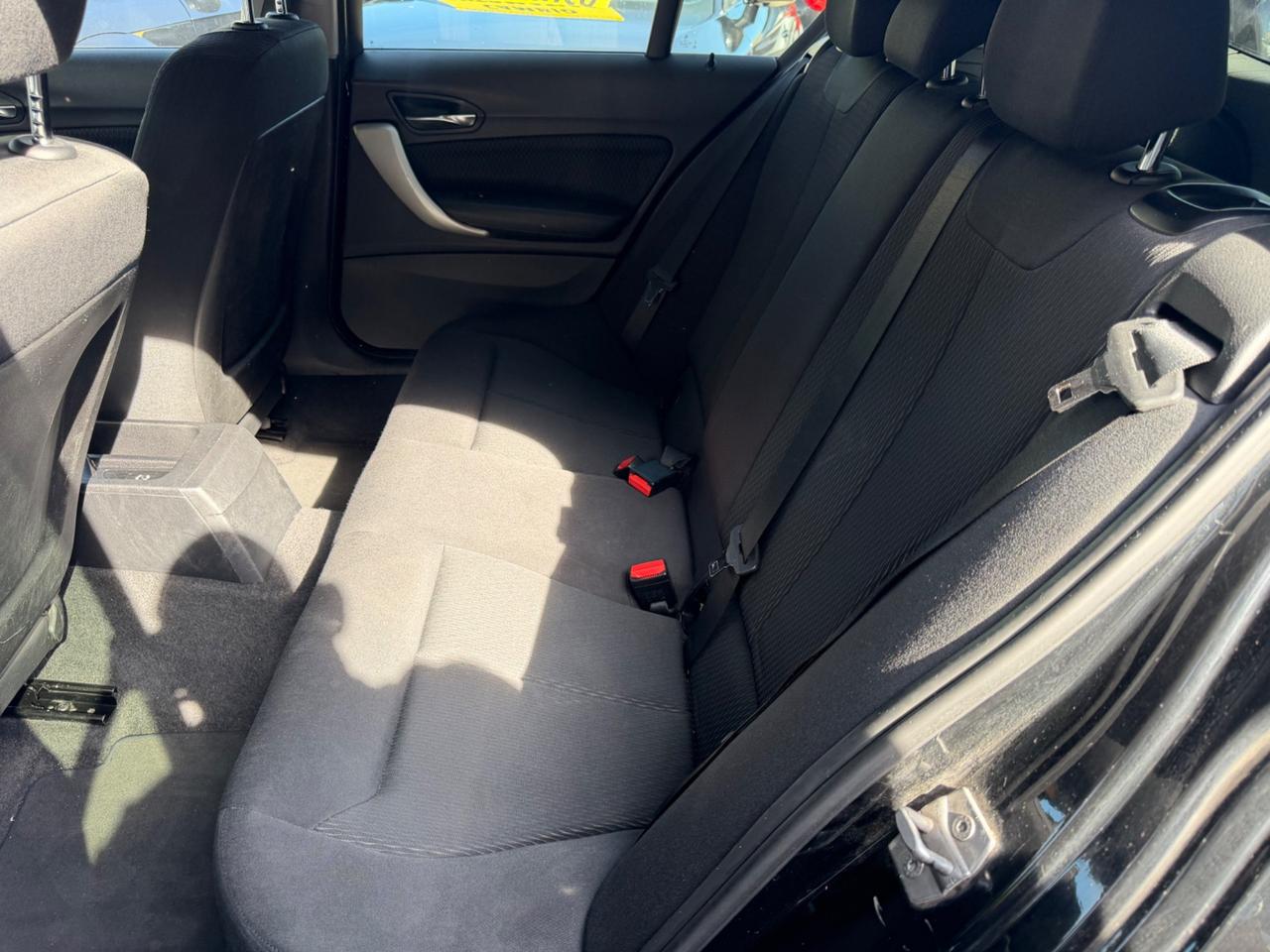 Bmw 116 116i 5p. Urban