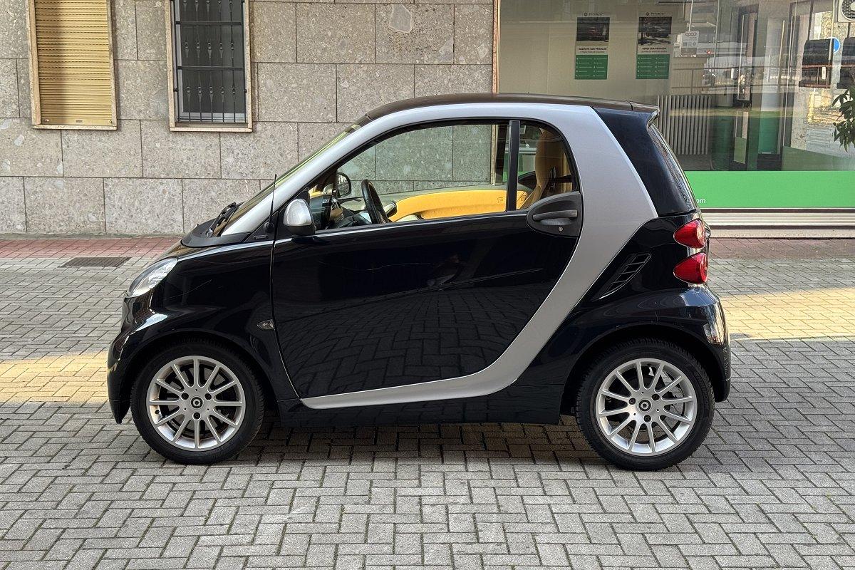 SMART fortwo 1000 52 kW MHD coupé passion