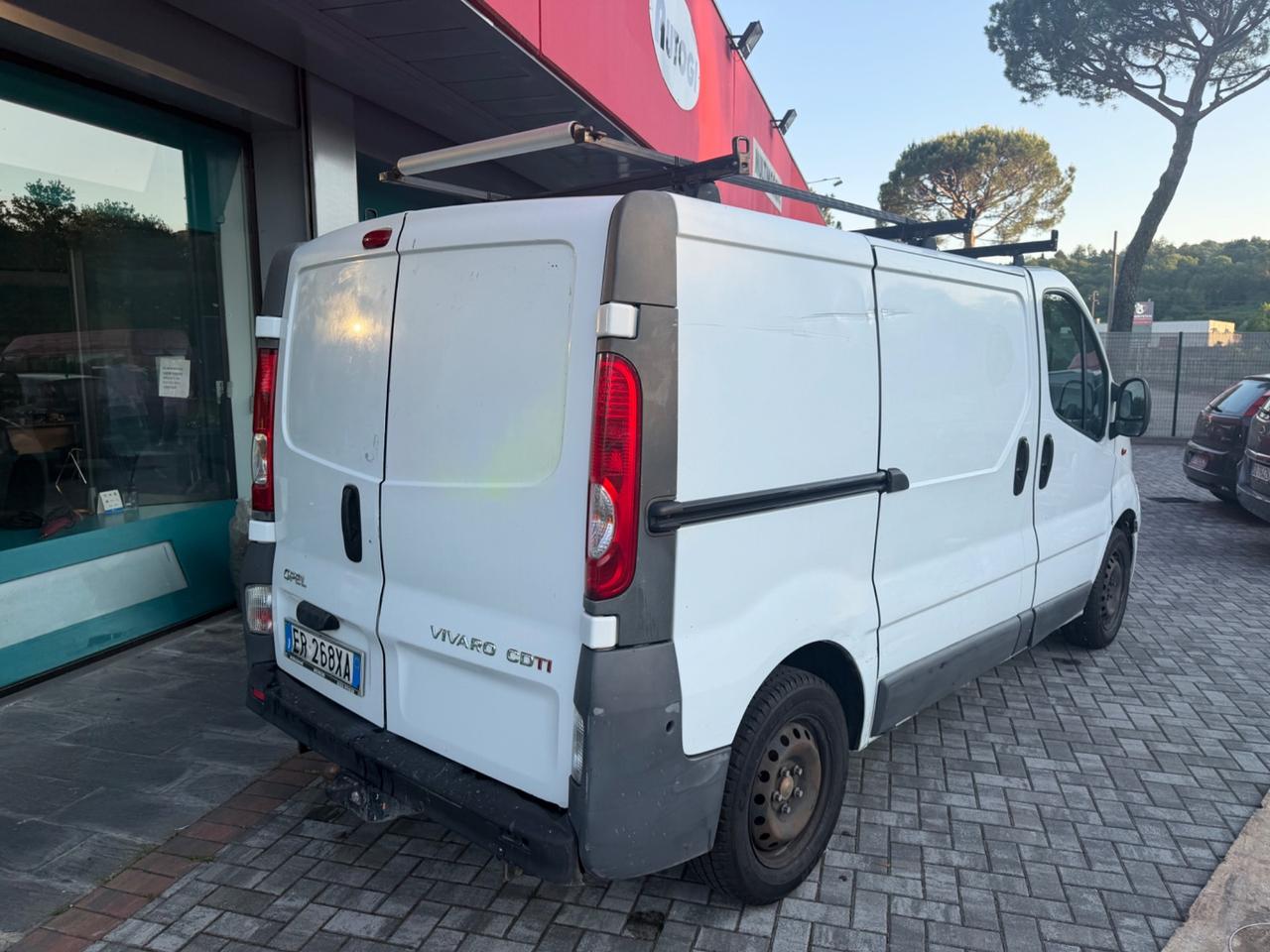 Opel Vivaro 2.0 CDTI 2013 - GANCIO TRAINO/PORTAPACHI