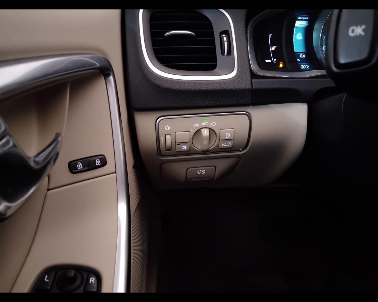 VOLVO V60 I 2014 - V60 2.4 d6 phev awd geatronic