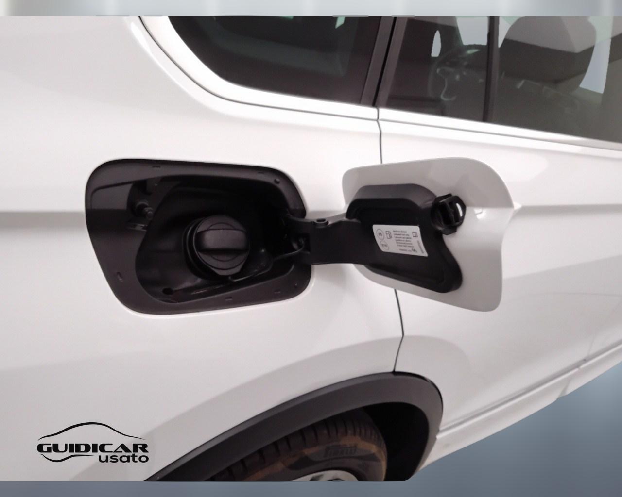 VOLKSWAGEN Tiguan II 2021 - Tiguan 1.5 tsi R-Line 150cv dsg