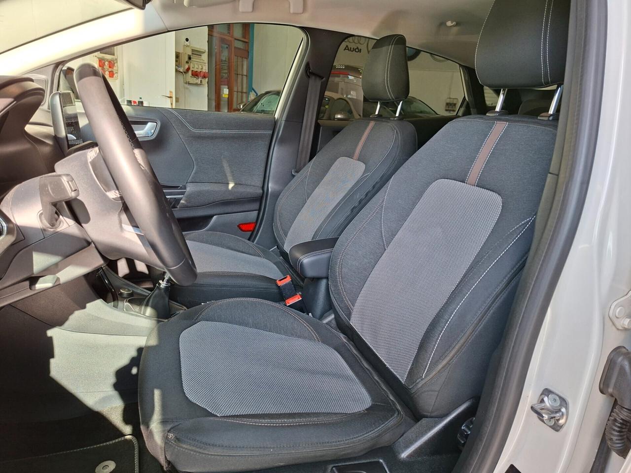 Ford Puma 1.0 EcoBoost Titanium X -