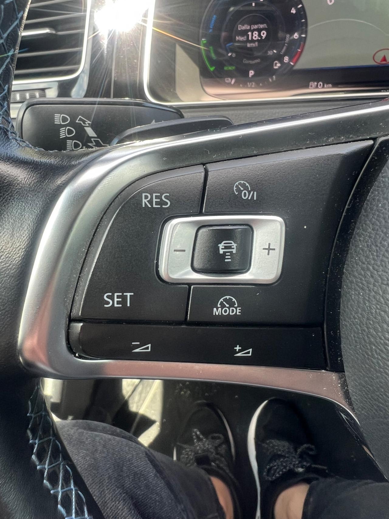 Volkswagen Golf gte dsg 204 cv tetto apribile