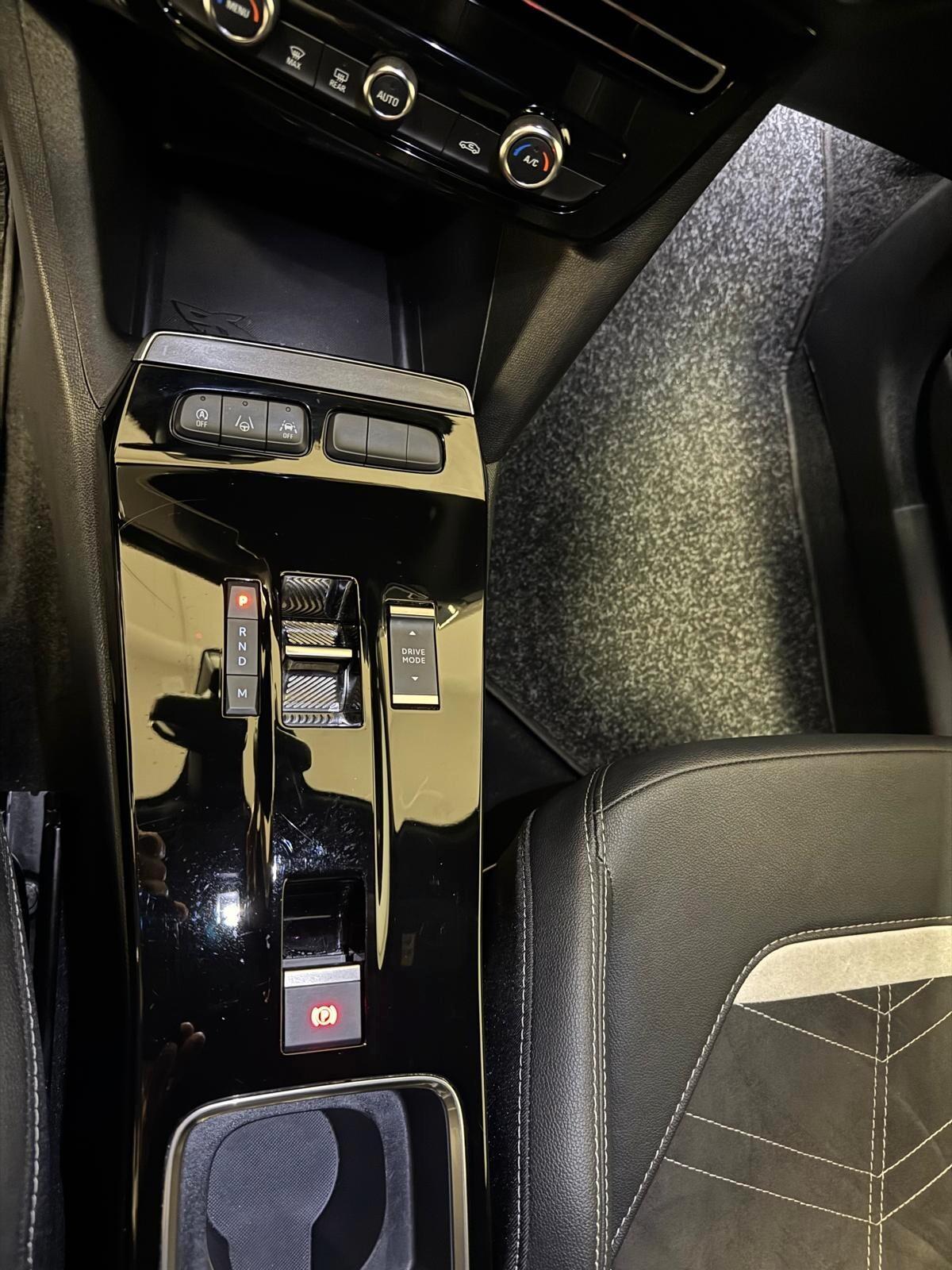 Opel Mokka 1.2 Turbo 130 CV aut. Ultimate a rate da 220 al mese