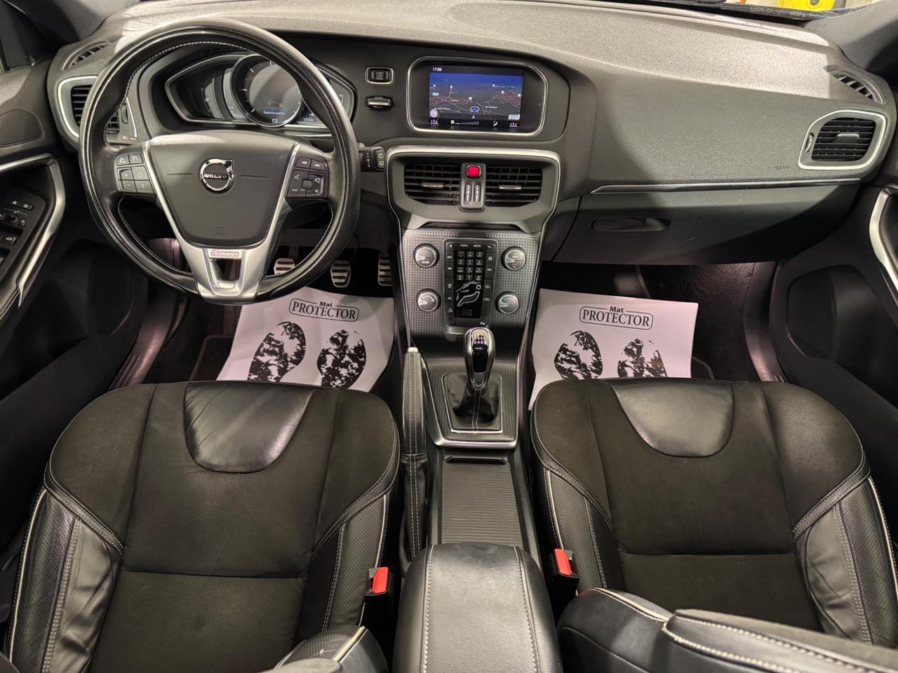 Volvo V40 D2 R-design EURO 6B