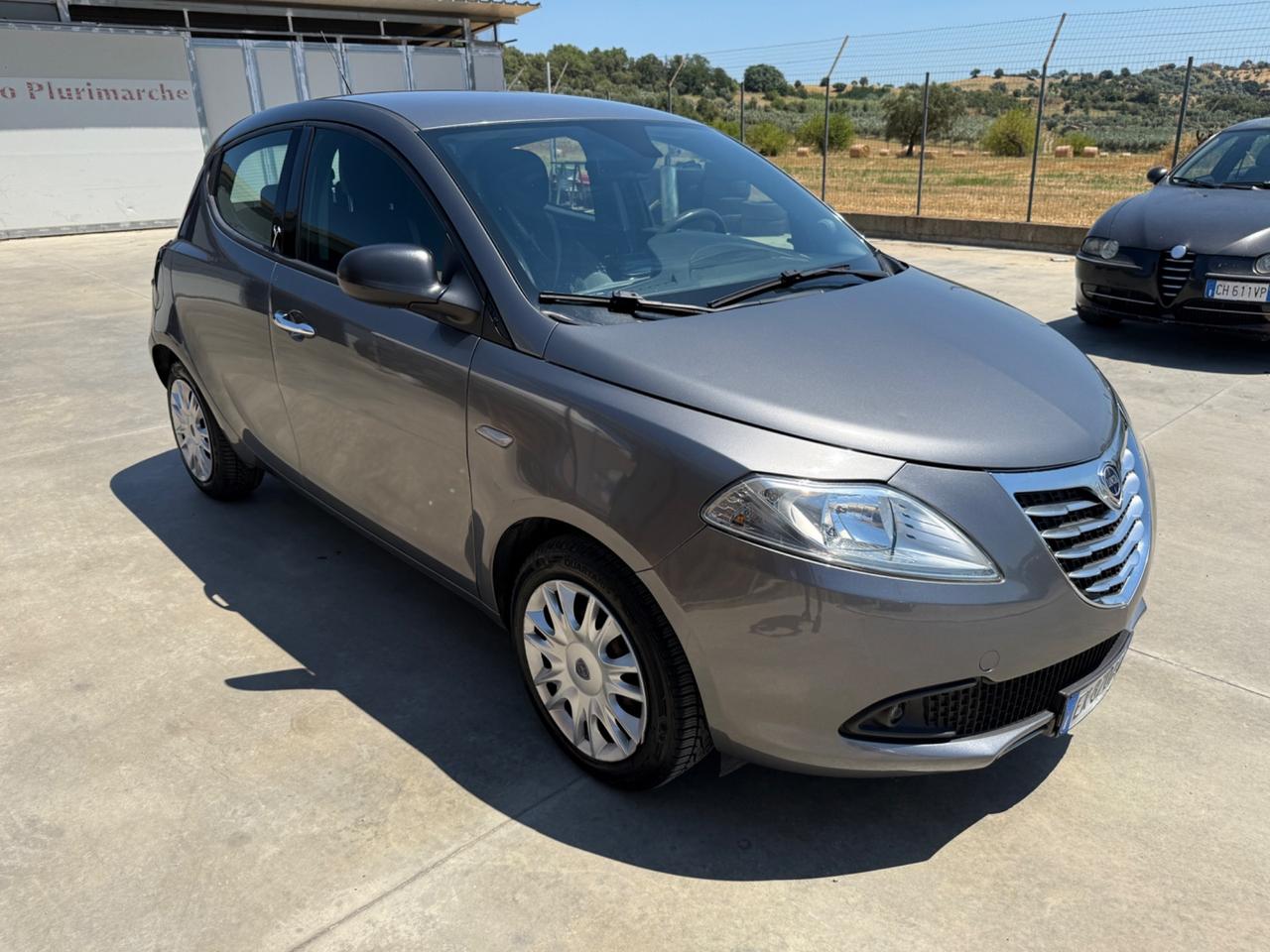Lancia Ypsilon 1.2 69 CV 5 porte Gold