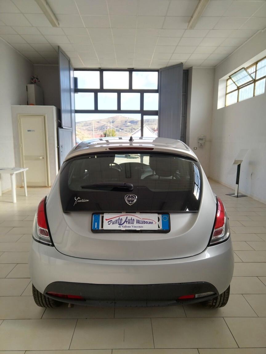 Lancia Ypsilon 1.2 69 CV 5 porte Elefantino FINANZIABILE