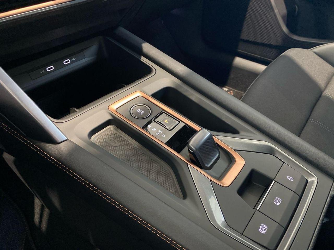 Cupra Leon 1.5 e-hybrid 204cv dsg