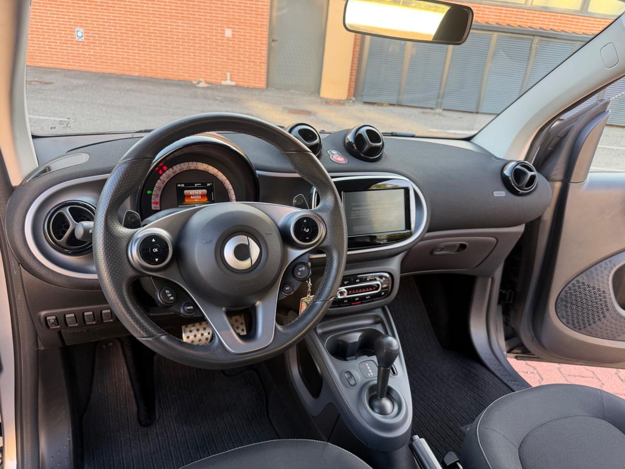 Smart ForTwo Superpassion *LED/NAVI*ITALIANA