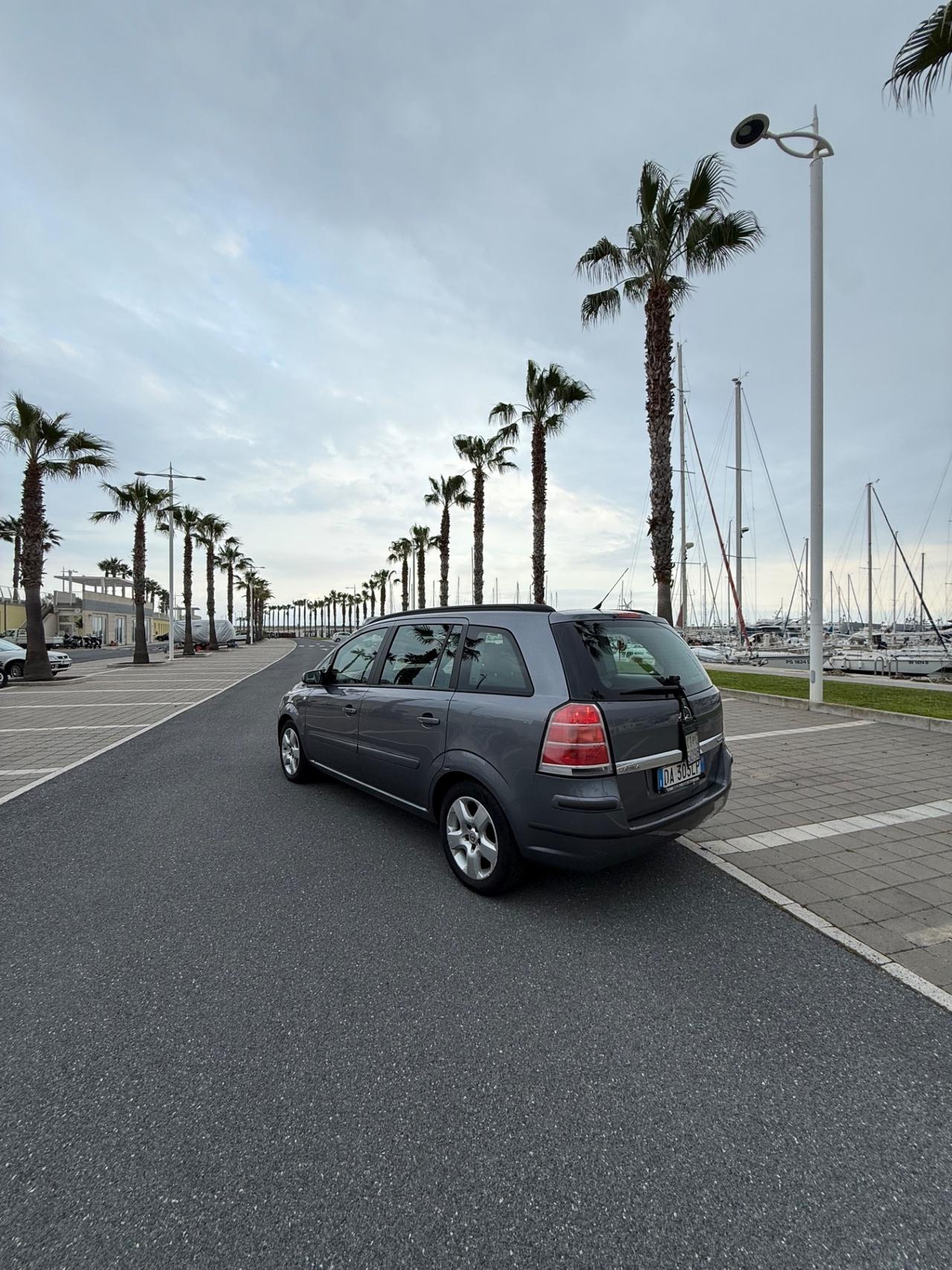 Opel Zafira 1.9 CDTI 120CV Cosmo
