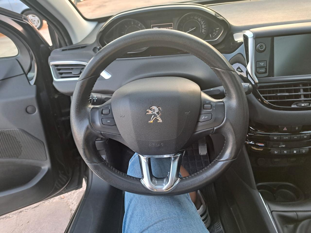 Peugeot 208 1.6 e-HDi Allure NEOPATENTATI !!!!!!!!