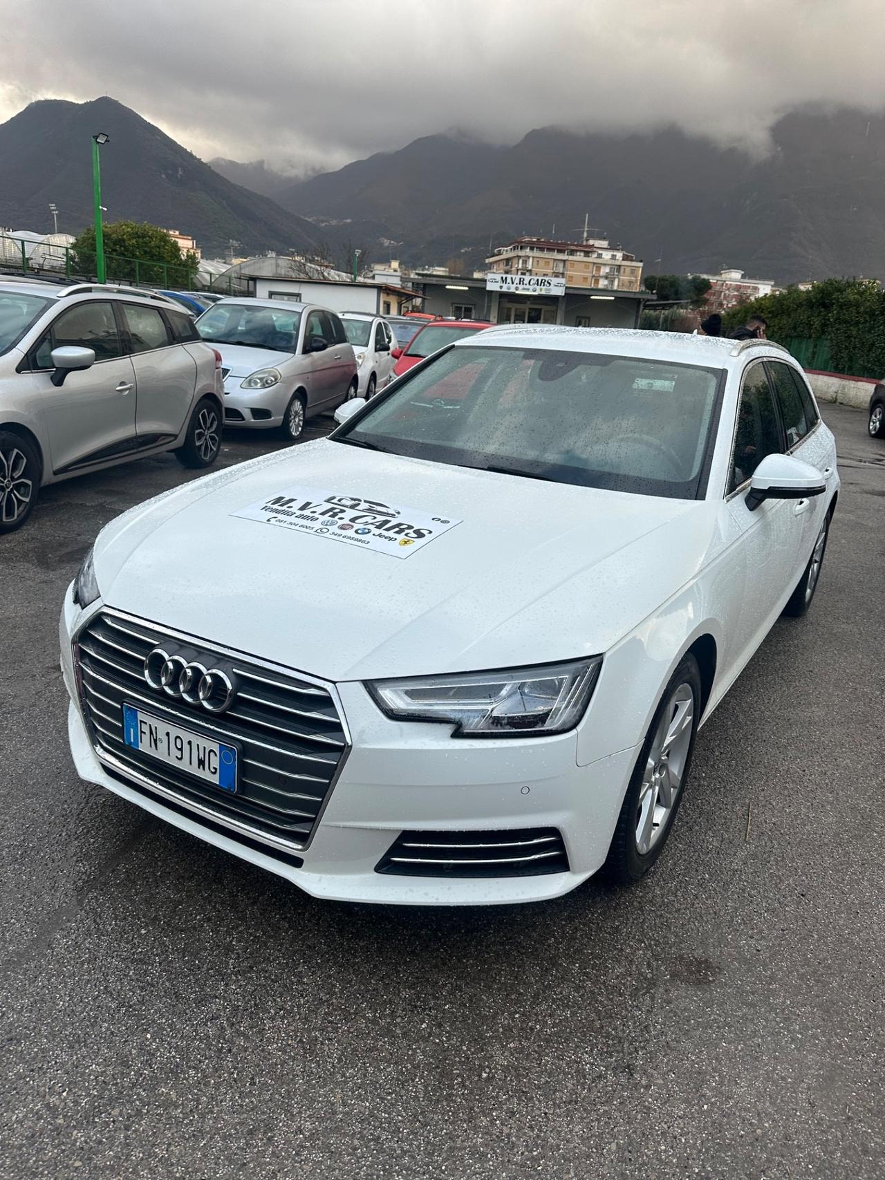 Audi A4 2.0 TDI 122 CV S tronic line edition