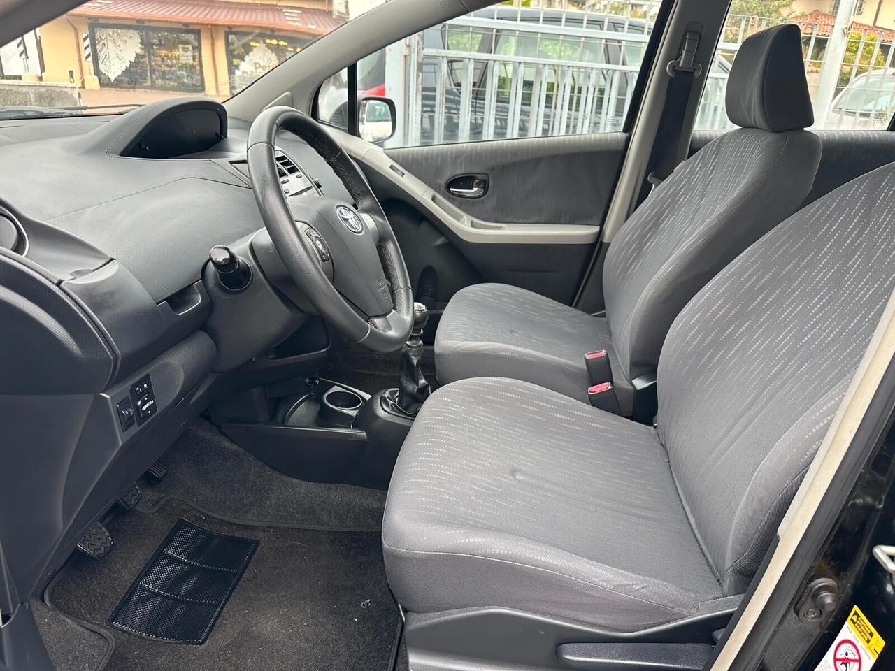 Toyota Yaris 1.4 D-4D 5 porte Sol SOLI 60.000 KM REALI PARI AL NUOVO!!!