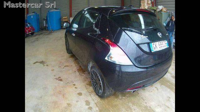 LANCIA Ypsilon 5posti Neopatentati 1.0 hybrid Gold tg: GK585ZB