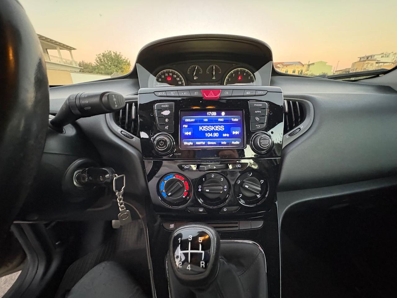 Lancia Ypsilon 1.2 Silver #7851