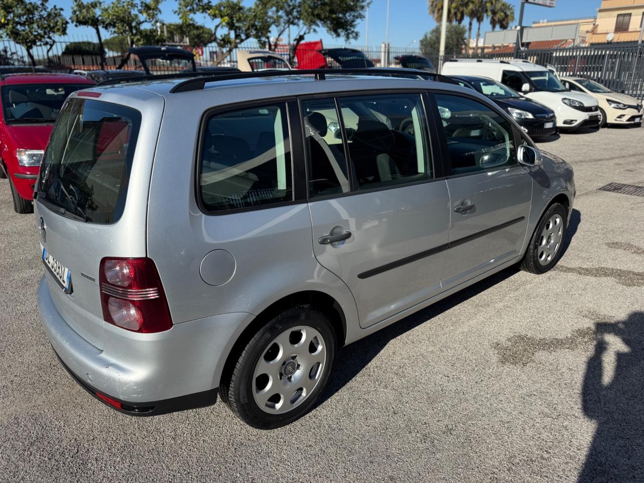 Volkswagen Touran 2.0 Trendline Ecofuel 7 Posti