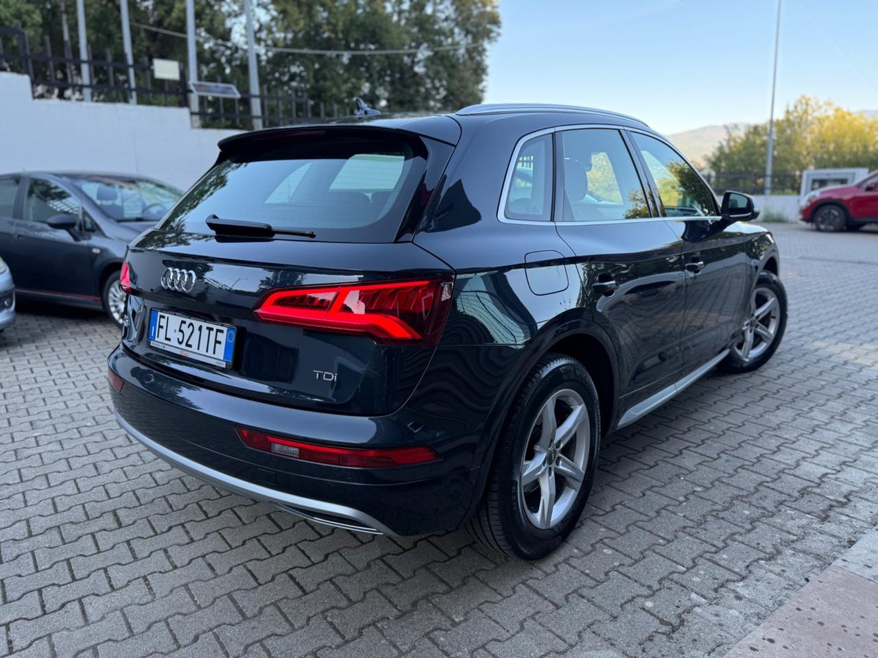 Audi Q5 2.0 TDI 150 CV Business Sport