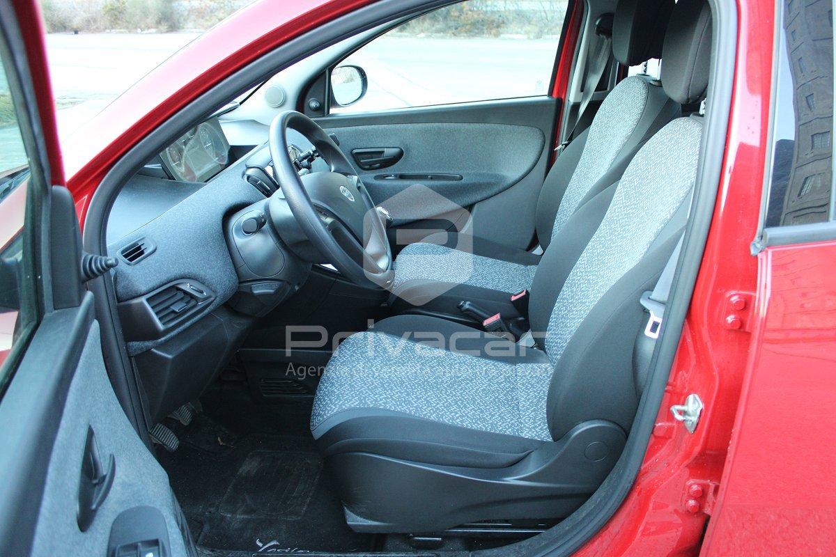 LANCIA Ypsilon 1.0 FireFly 5 porte S&S Hybrid Silver