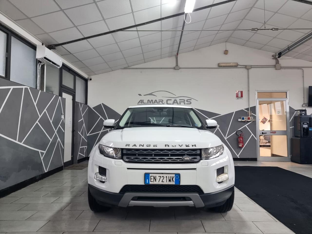Land Rover Range Evoque 2.2 TD4 5p. Pure