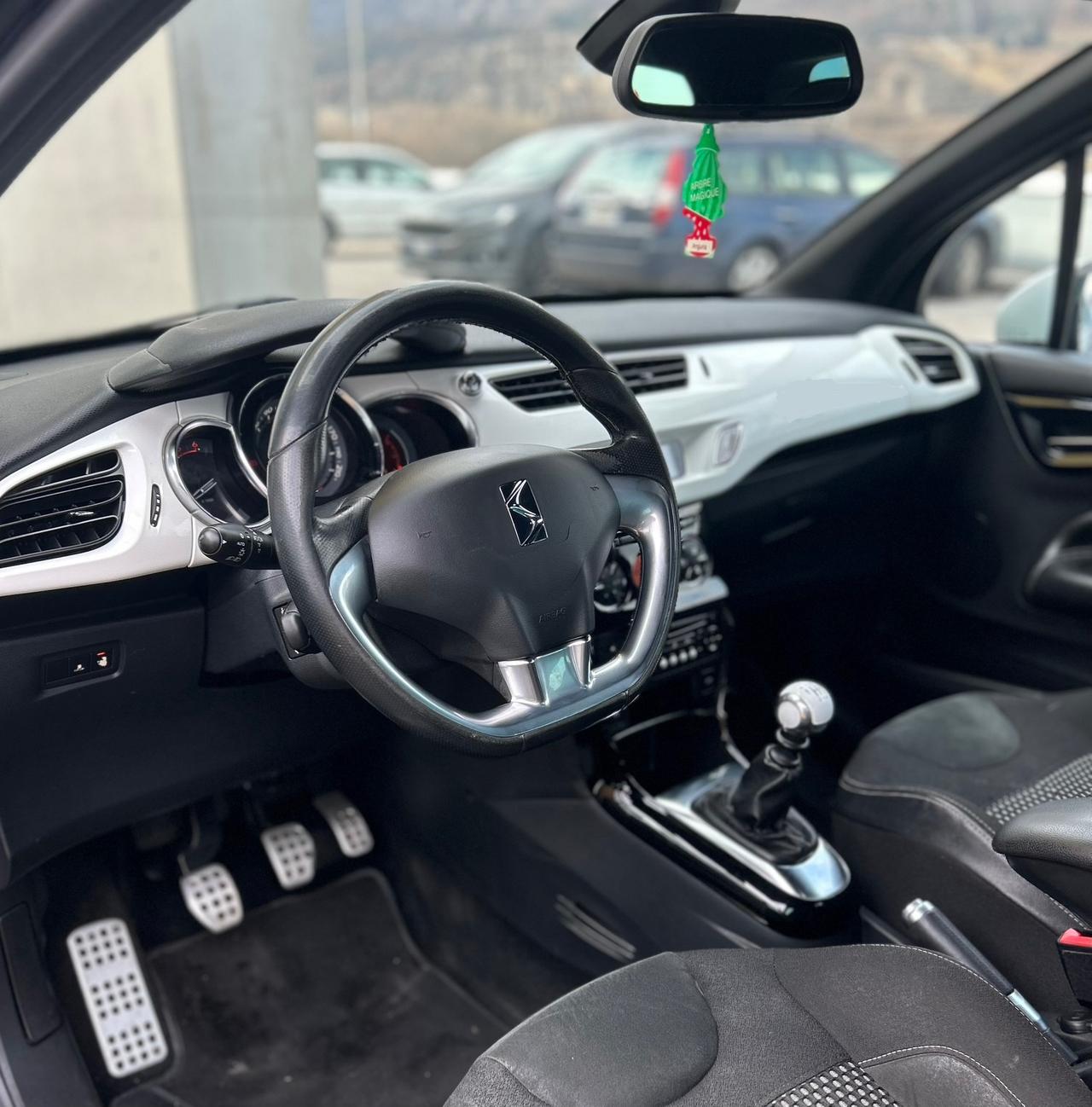 Ds DS3 3 1.6 e-HDi airdream Neopatentati 2012