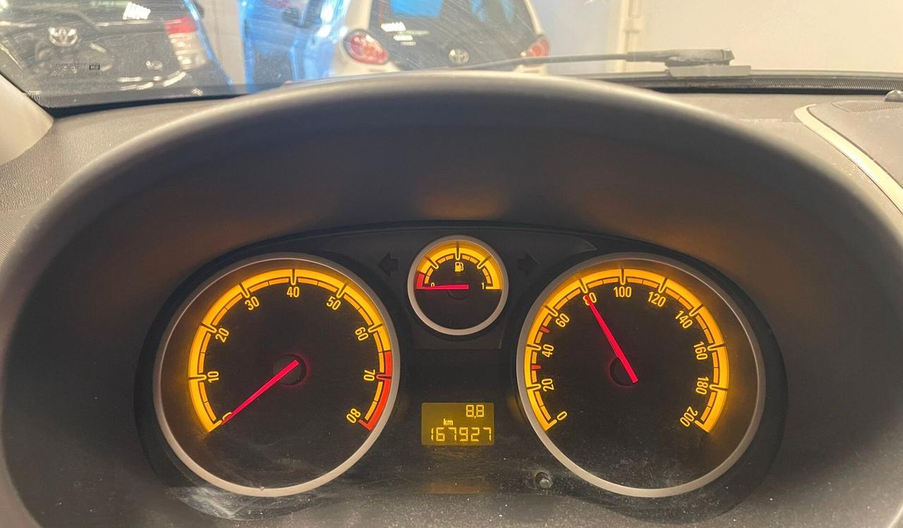 OPEL CORSA 1.2 - CONSUMA ACQUA
