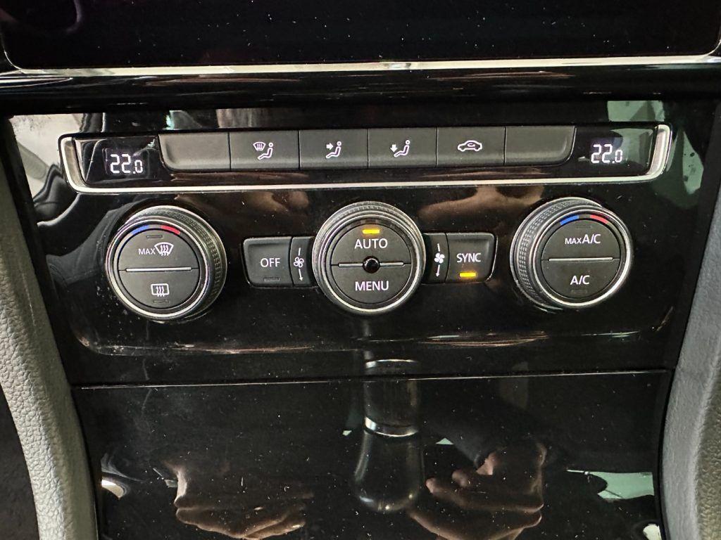 Volkswagen Golf 1.4 TSI 125 CV Sport R Line - Carplay - 17"