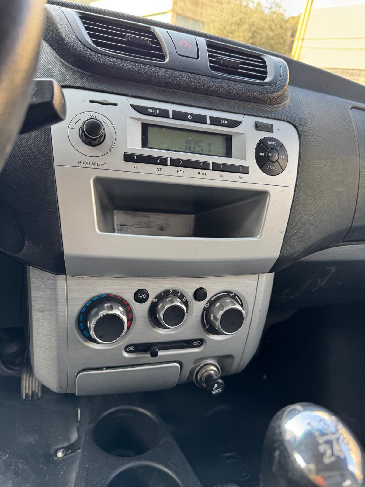 GIOTTI VICTORIA Gladiator Top 1.5 benzina 101cv RIBALTABILE TRILATERALE 2023 IVA