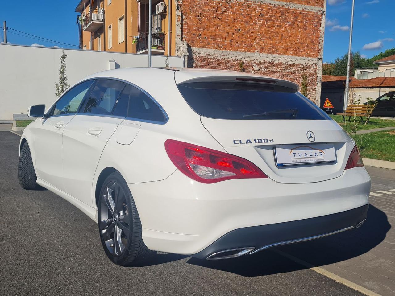 Mercedes-Benz CLA 180 D SPORT #6672