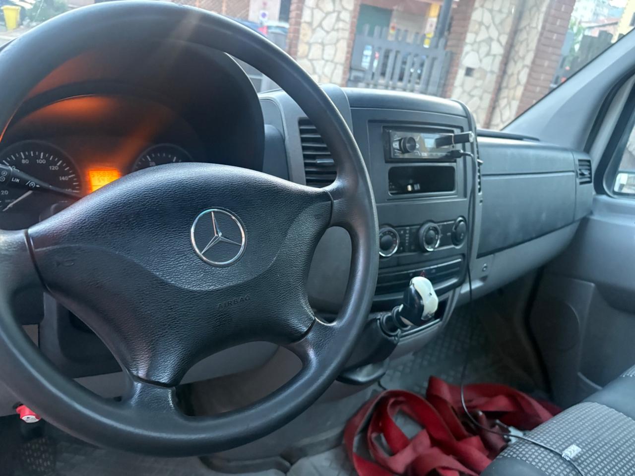 Mercedes Benz