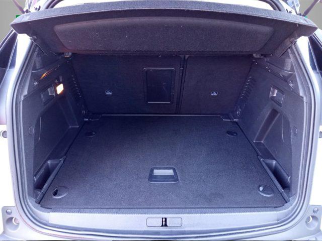 PEUGEOT 3008 BlueHDi 130 S&S EAT8 Allure