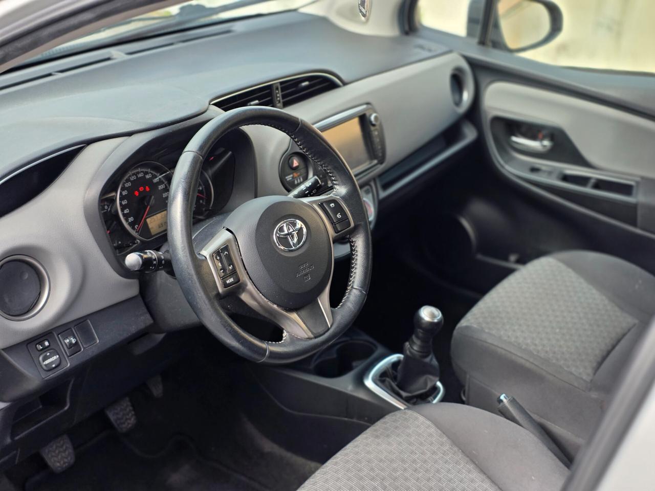 Toyota Yaris 1.0 5 porte Lounge