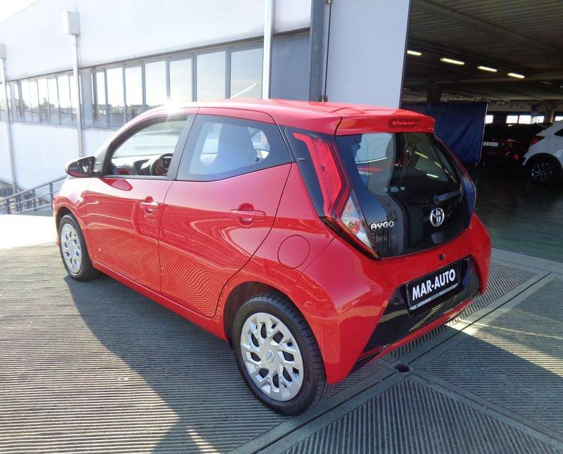 Toyota Aygo Connect 1.0 VVT-i 72CV 5 porte x-business