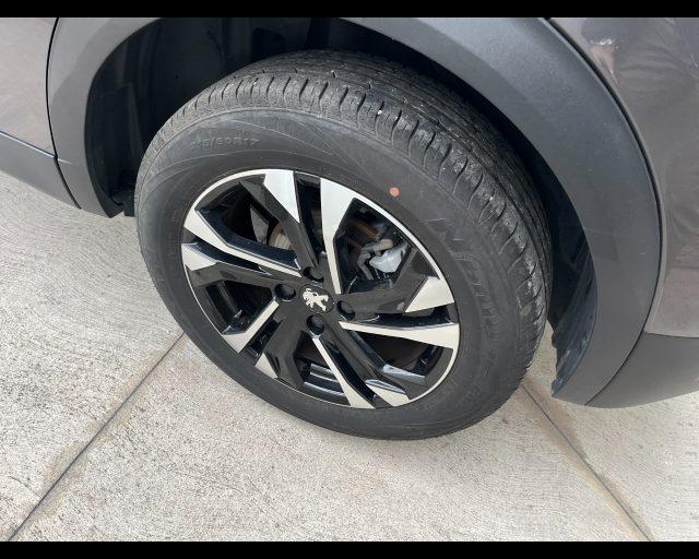 PEUGEOT 2008 PureTech 100 S&S Allure