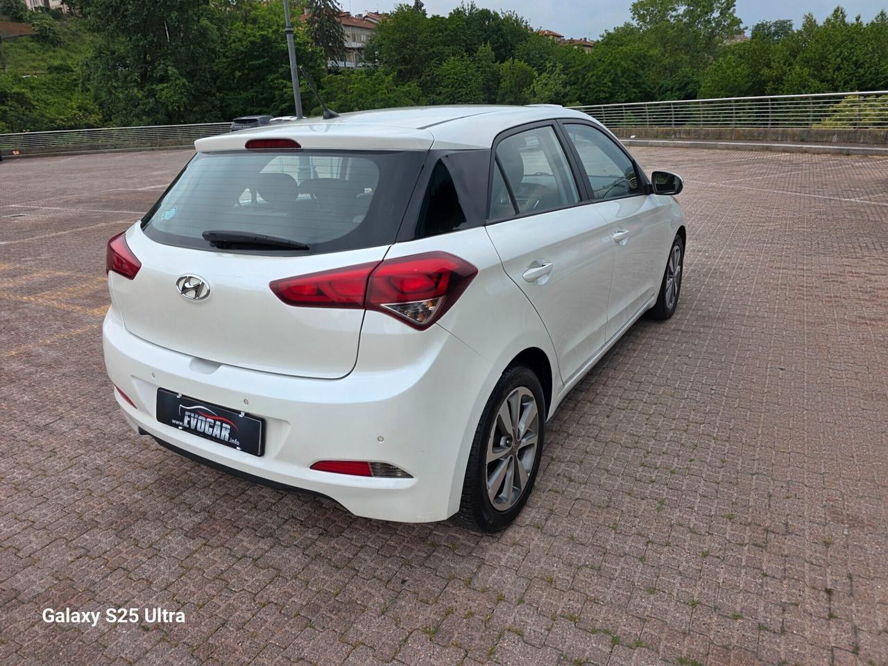 hyundai i20 1.2 valutiamo usato