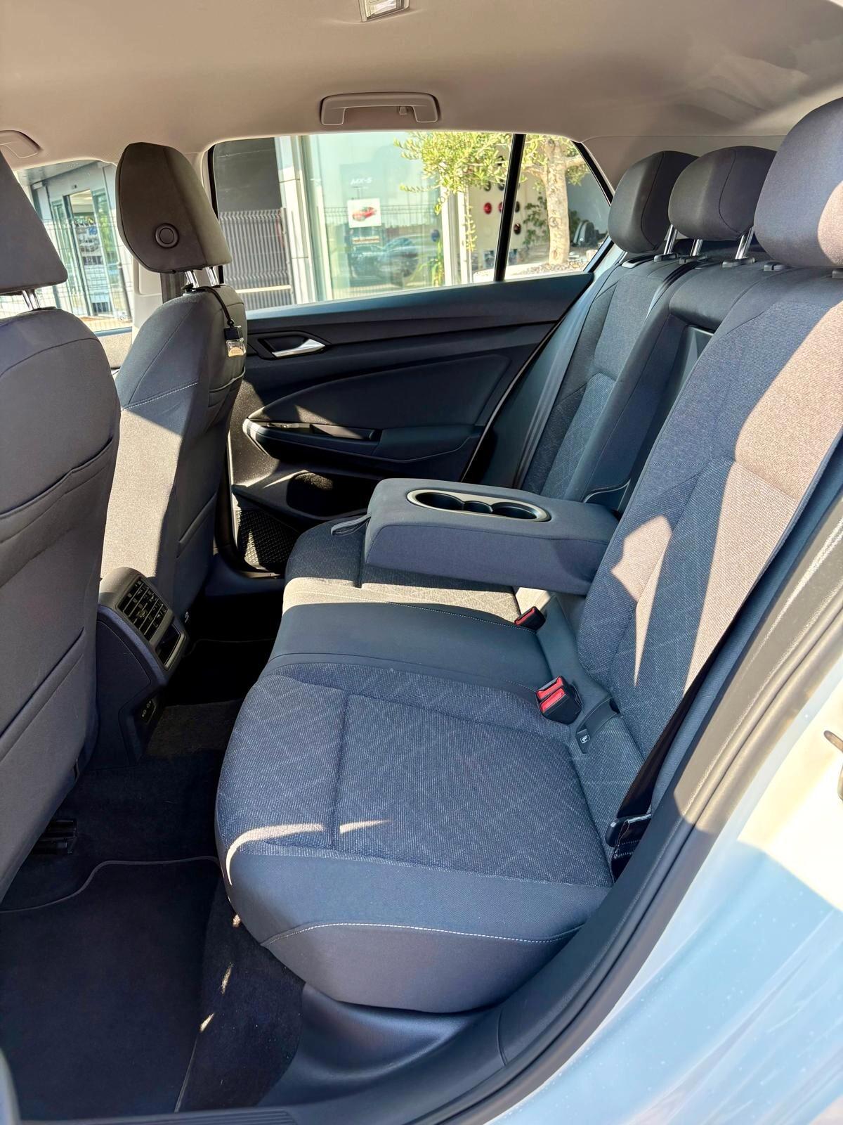 Volkswagen Golf 2.0 TDI 115 CV SCR Life