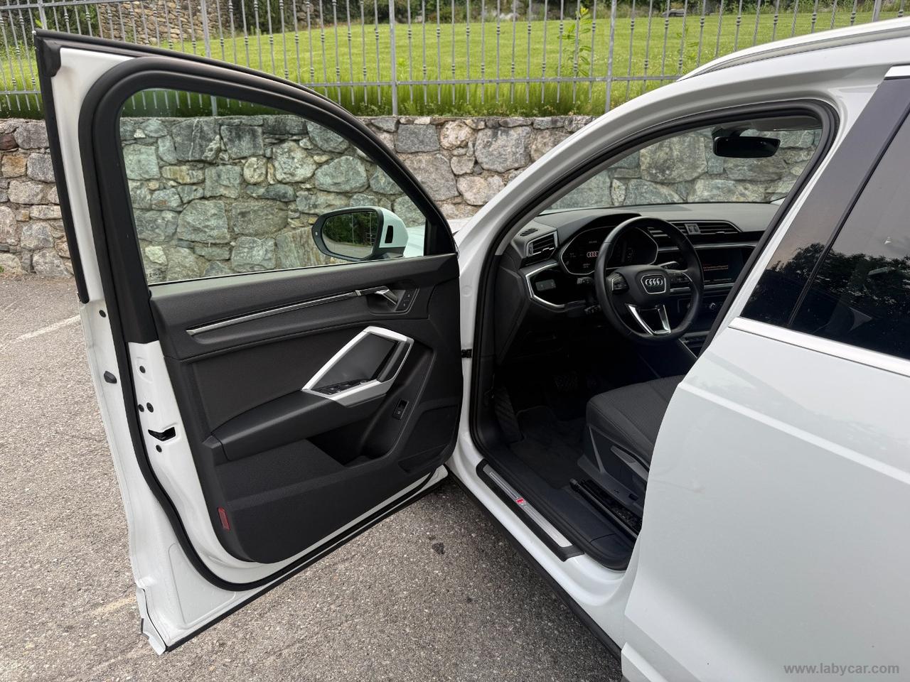 AUDI Q3 45 TFSI e S tronic S line 245 CV ADAPTIVE