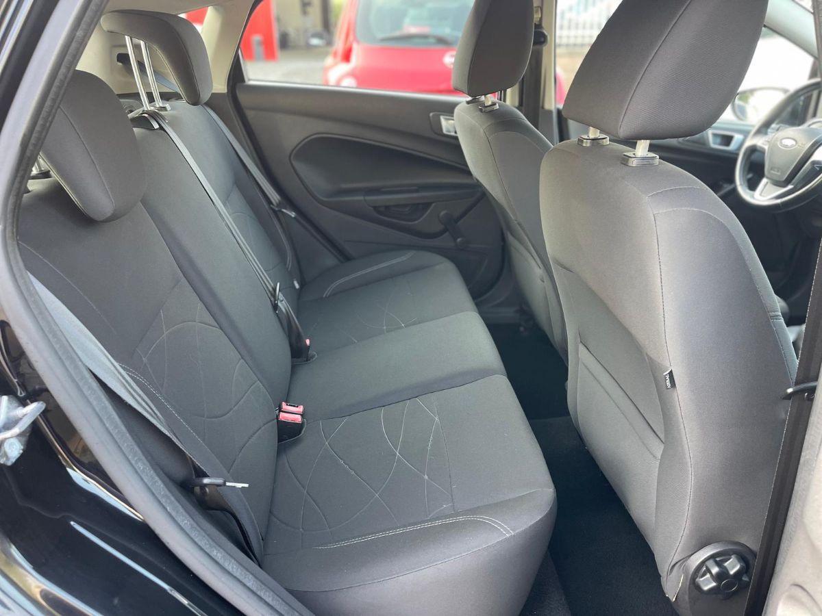 FORD - Fiesta - 1.2 82 CV 5p. Black & White Ed.