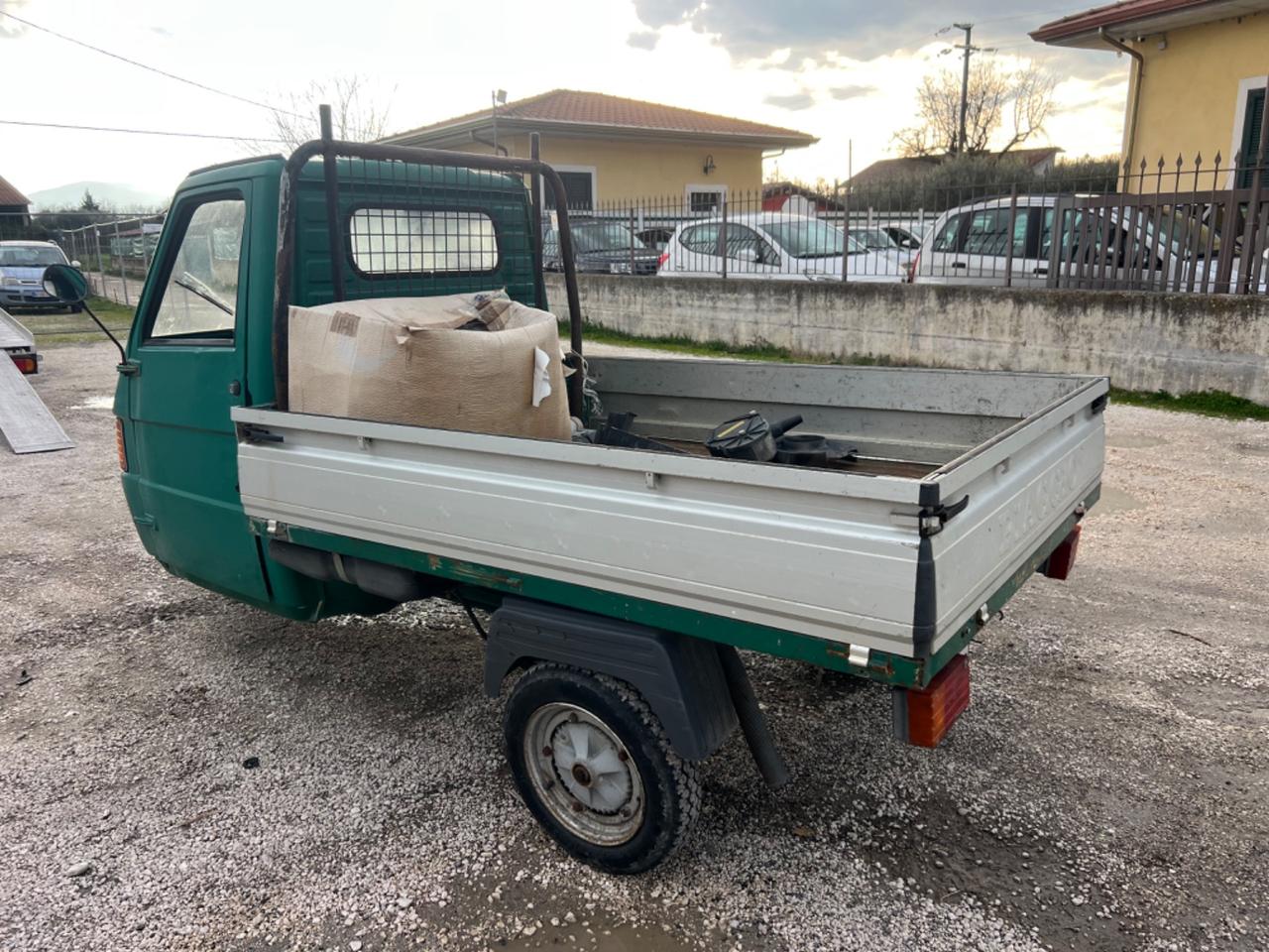 Ape Piaggio 703tm da rivedere motore