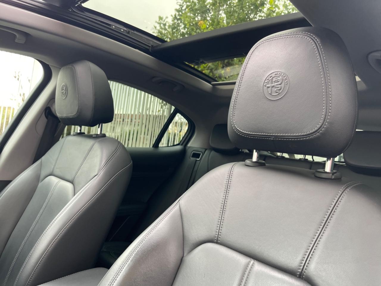 Alfa Romeo Stelvio TETTO APRIBILE 2.2 Turbodiesel 190 CV AT8 Q4 Ti