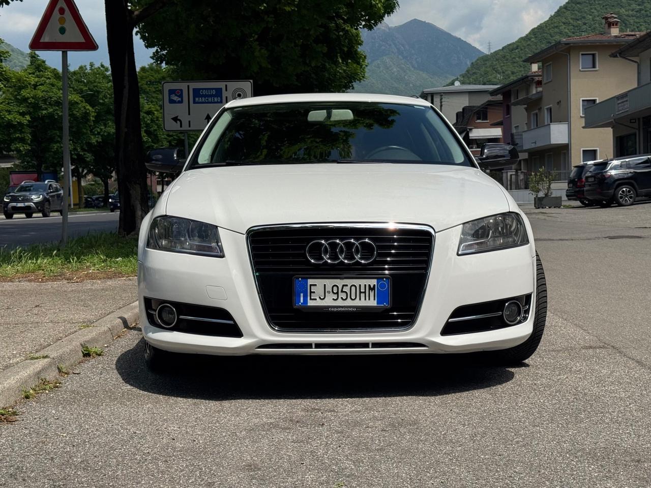 Audi A3 SPB 1.6 TDI 105 CV CR - VETRI OSCURATI - GIA' TAGLIANDATA