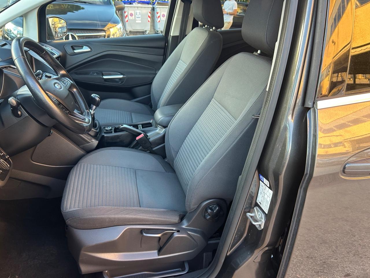 Ford C-Max7 1.5 TDCi 120CV 7 Posti Gancio Traino
