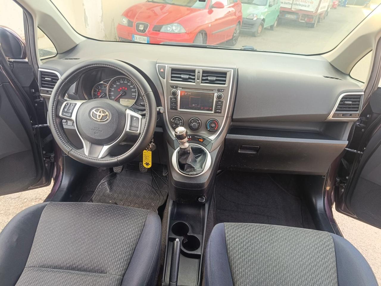Toyota Verso-S 1.4D MT Active