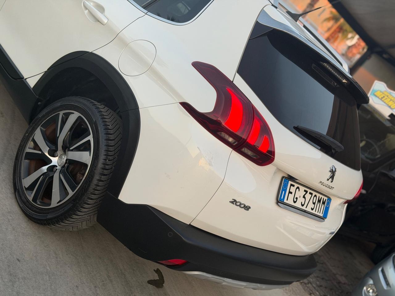 Peugeot 2008 1.6 DIESEL 120 CV - TETTO PANORAMICO