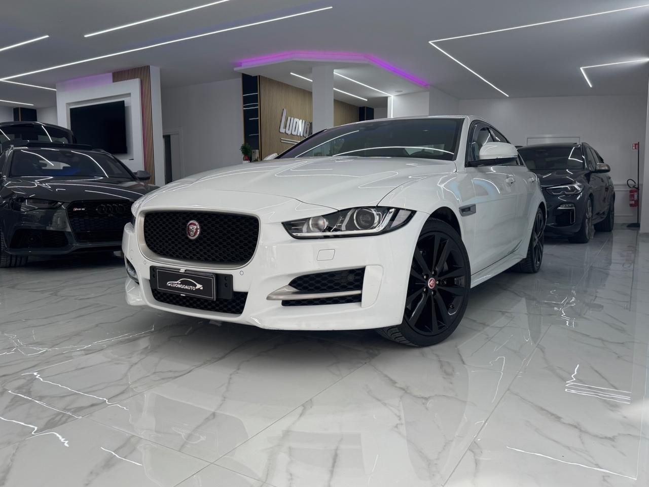 Jaguar XE 2.0 D 240 CV AWD aut. R-Sport
