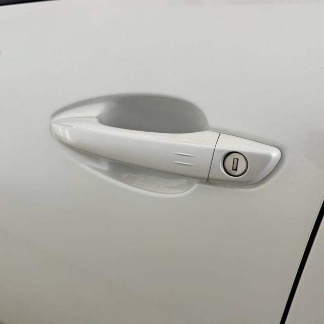 PEUGEOT 3008 Hybrid4 300 e-EAT8 GT Pack