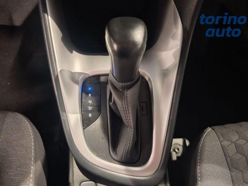 Toyota Yaris Hybrid Business