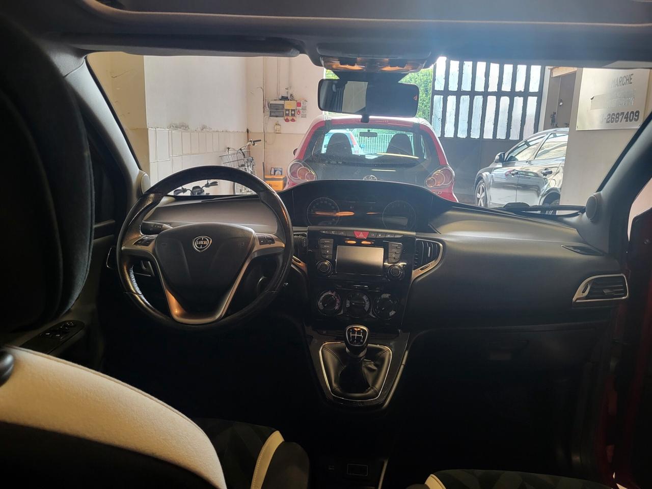 Lancia Ypsilon 1.2 69 CV 5 porte GPL Ecochic Gold