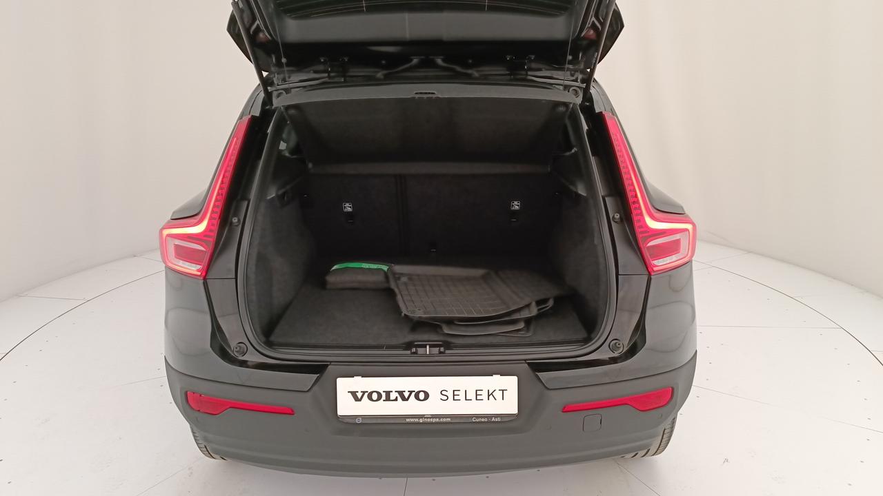 VOLVO XC40 1.5 t2 Momentum Pro auto my21